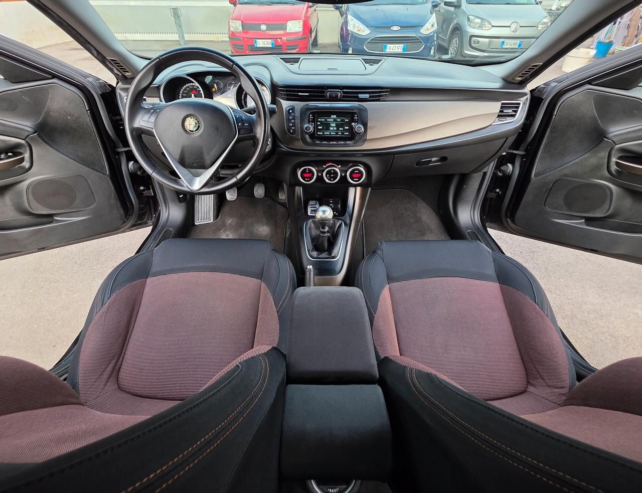 Alfa Romeo Giulietta 1.6 JTDm-2 105 CV Distinctive