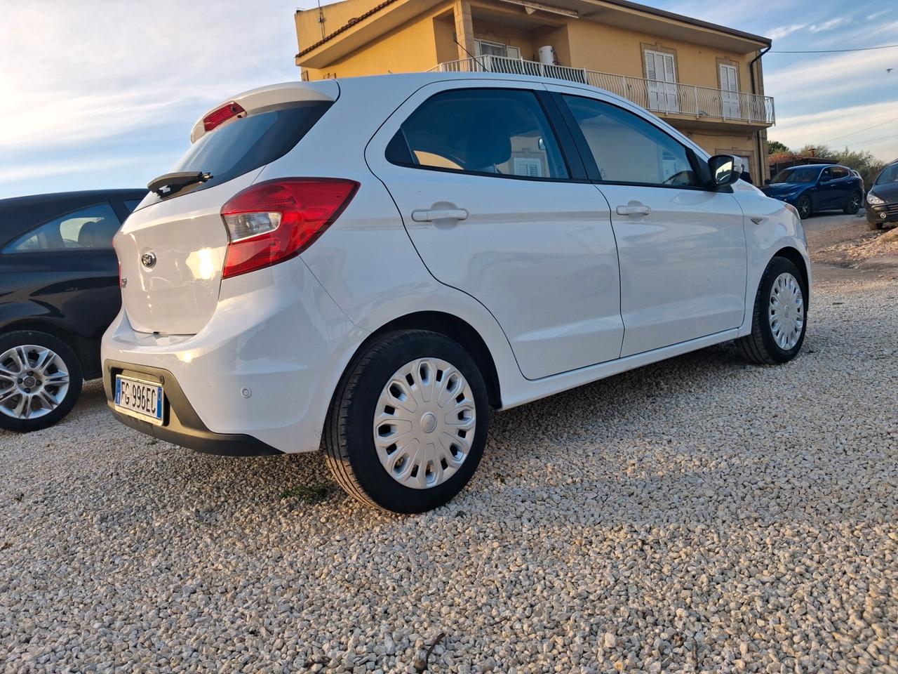 Ford Ka 1.2 Ti-VCT 85 CV Ultimate Color unico proprietario