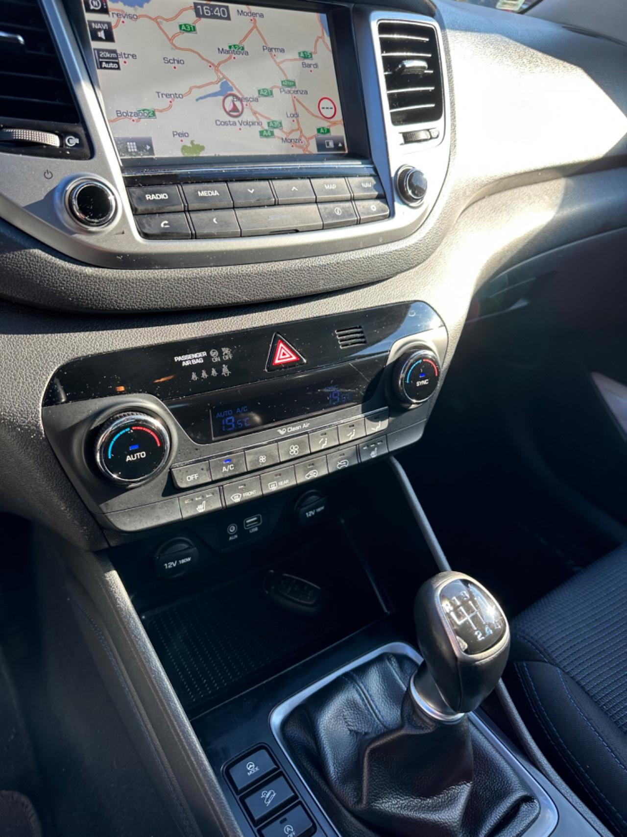 Hyundai TUCSON 1.7 CRDi XPOSSIBILE UNICOPR