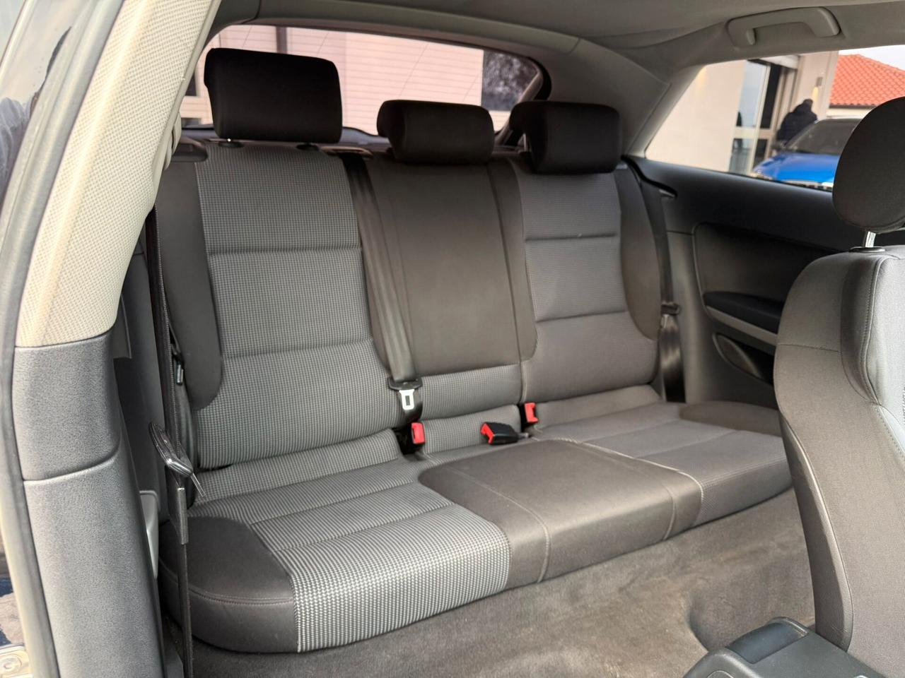 Audi A3 1.6Tdi 90Cv Young Edition