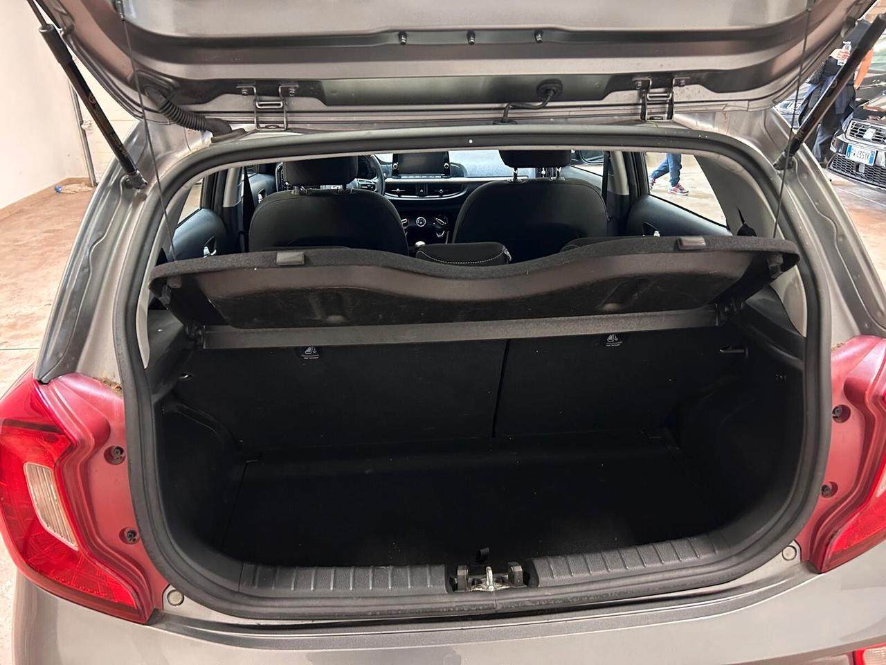 Kia Picanto 1.0 12V 5 porte AMT X Line