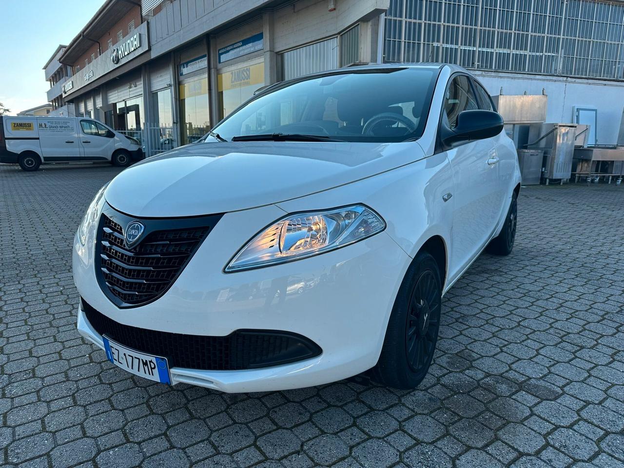 Lancia Ypsilon 1.2 69 CV 5 porte Elle