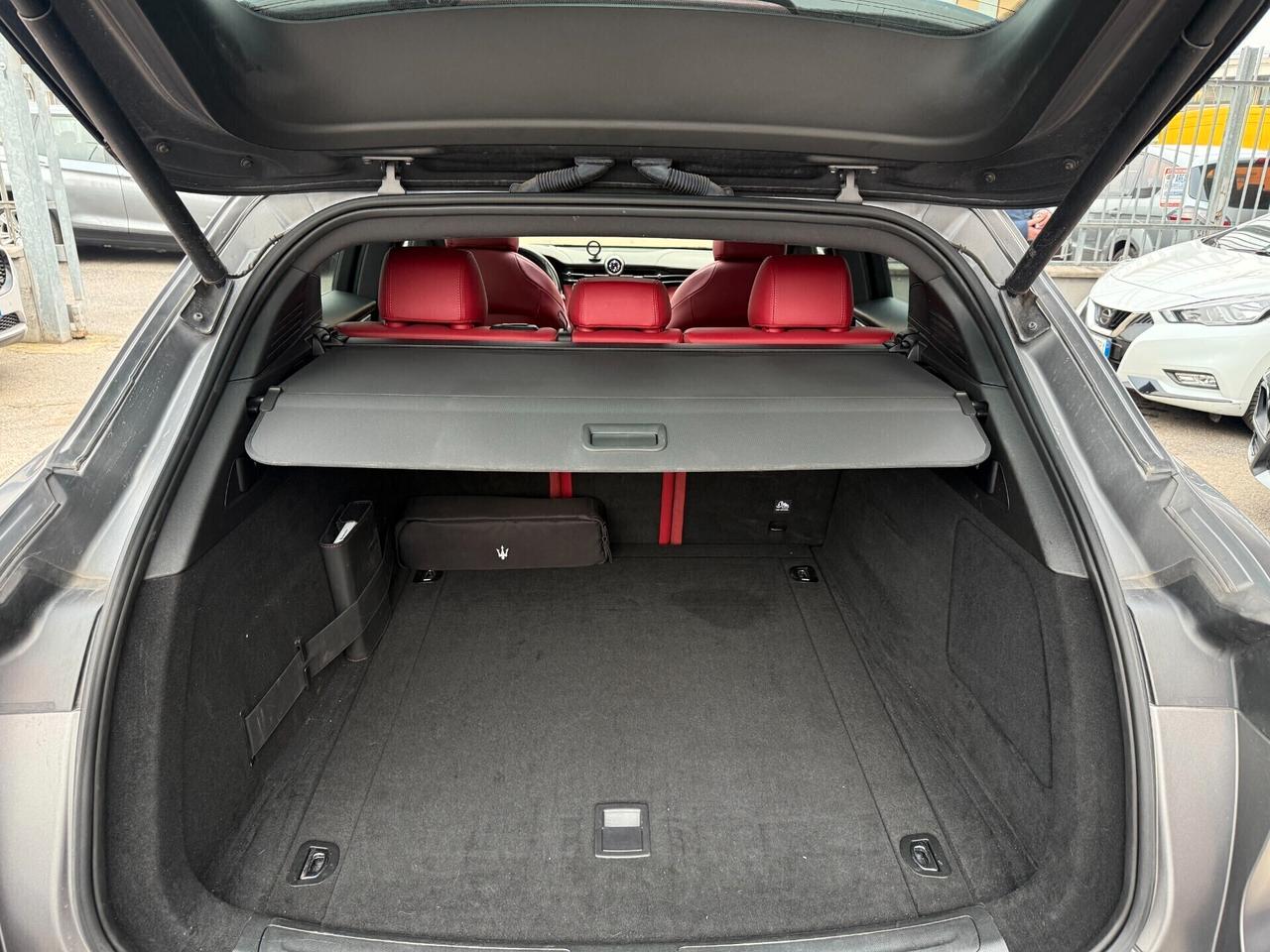 Maserati Grecale 2.0 mhev Modena 330cv auto BENZINA/ELETTRICA