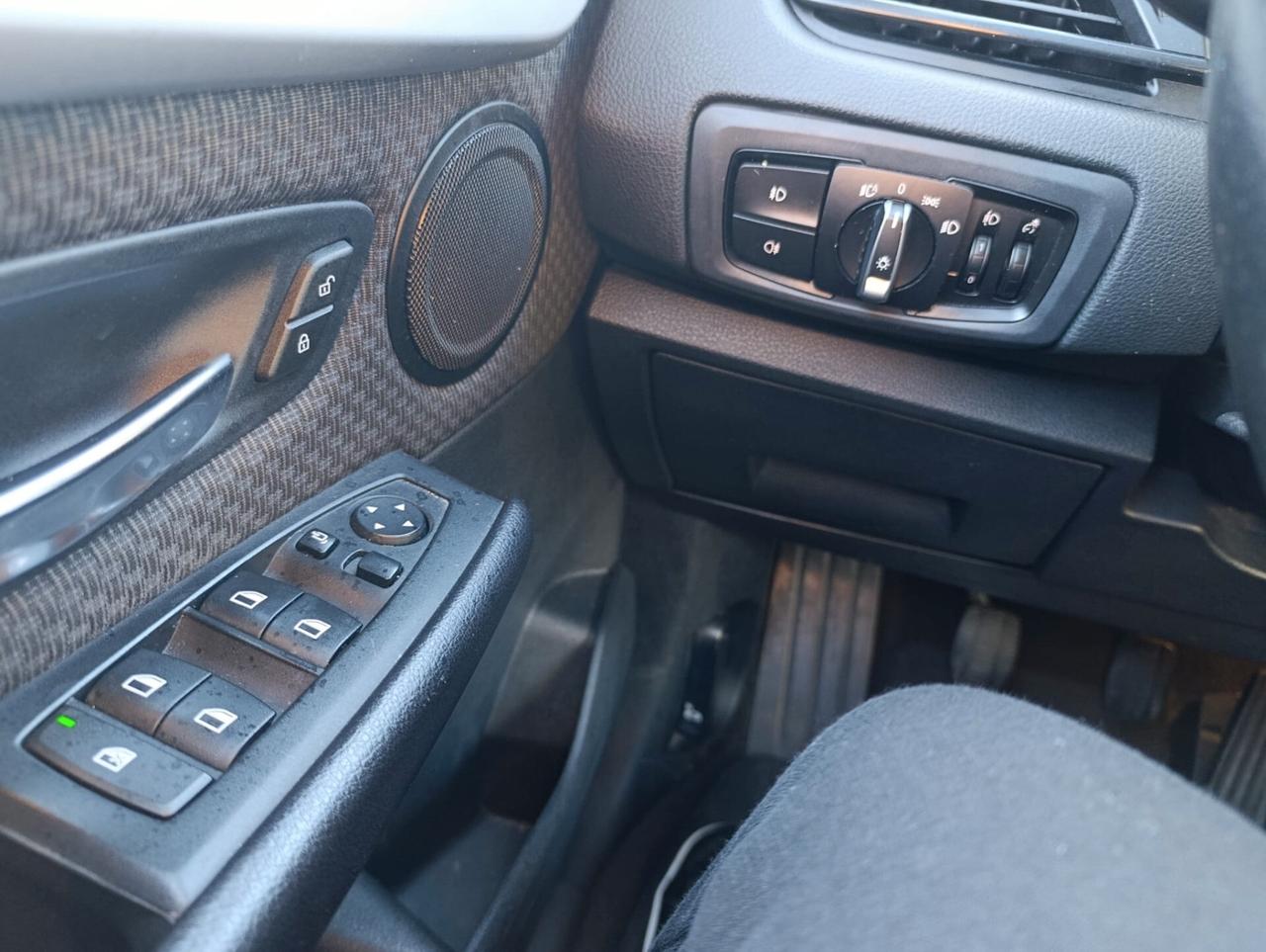 Bmw 214 214d Active Tourer Luxury