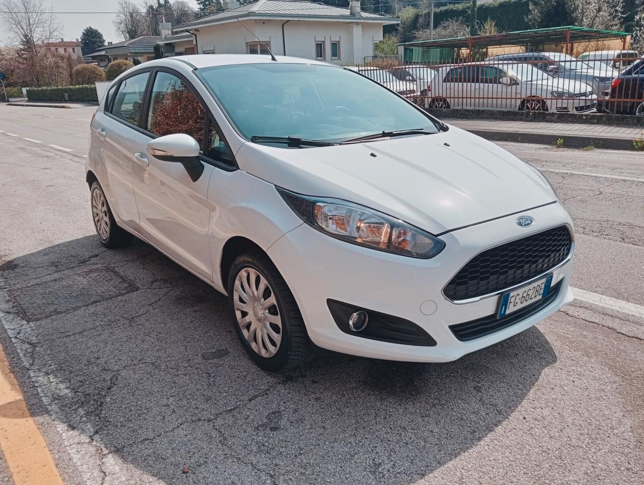 Ford Fiesta 1.4 5p. Bz.- GPL Titanium