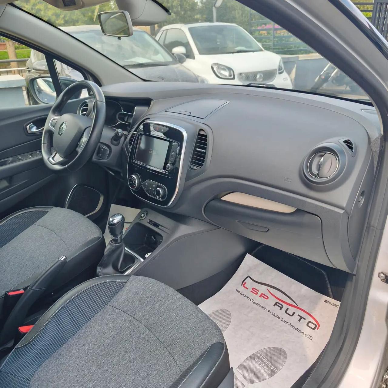 Renault Captur 110 CV UNICPROPRIET STRAFULL