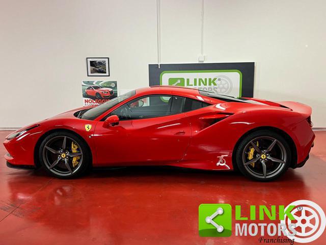 FERRARI F8 Tributo