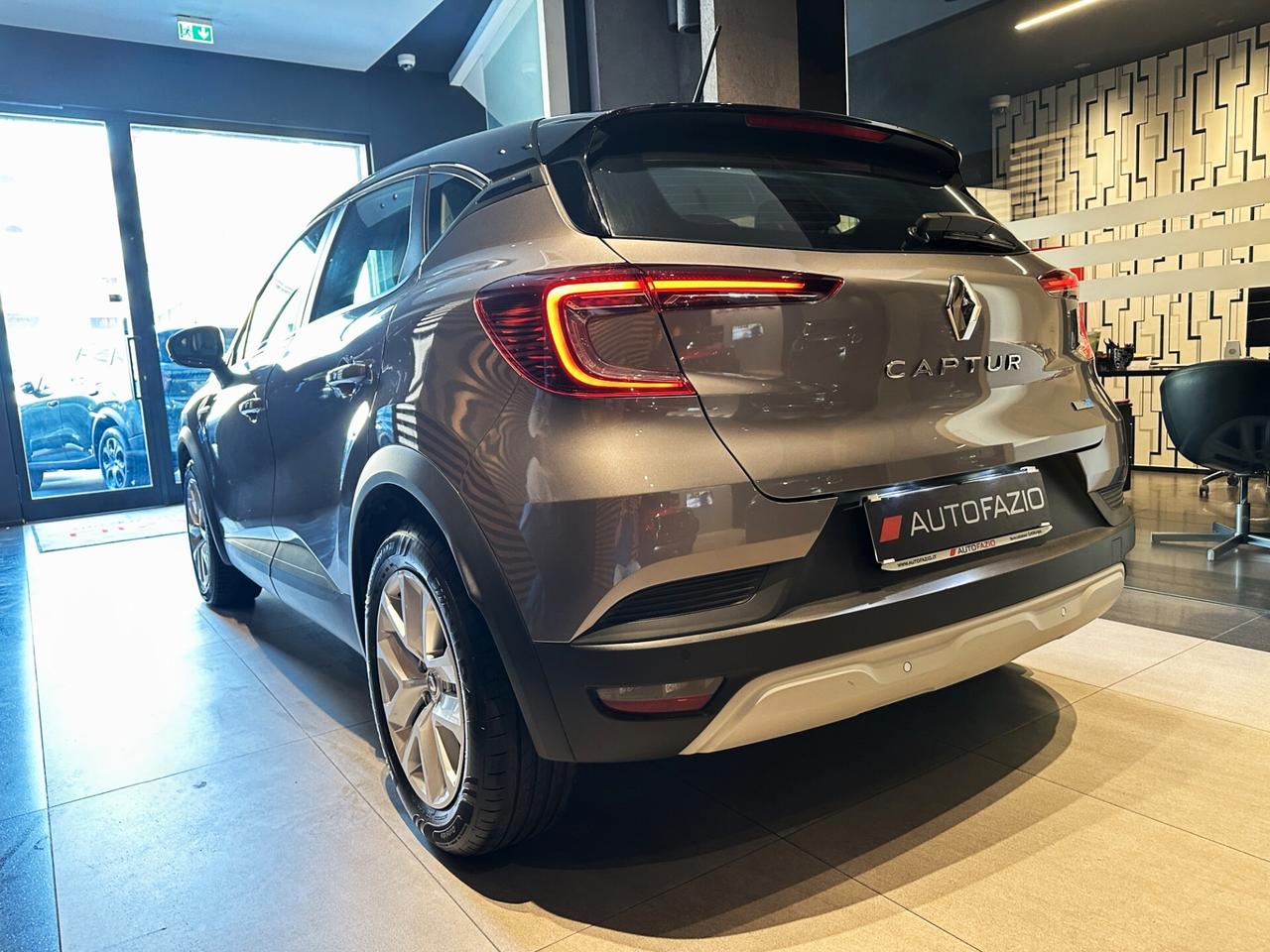 Renault Captur Full Hybrid E-Tech 145 CV Zen