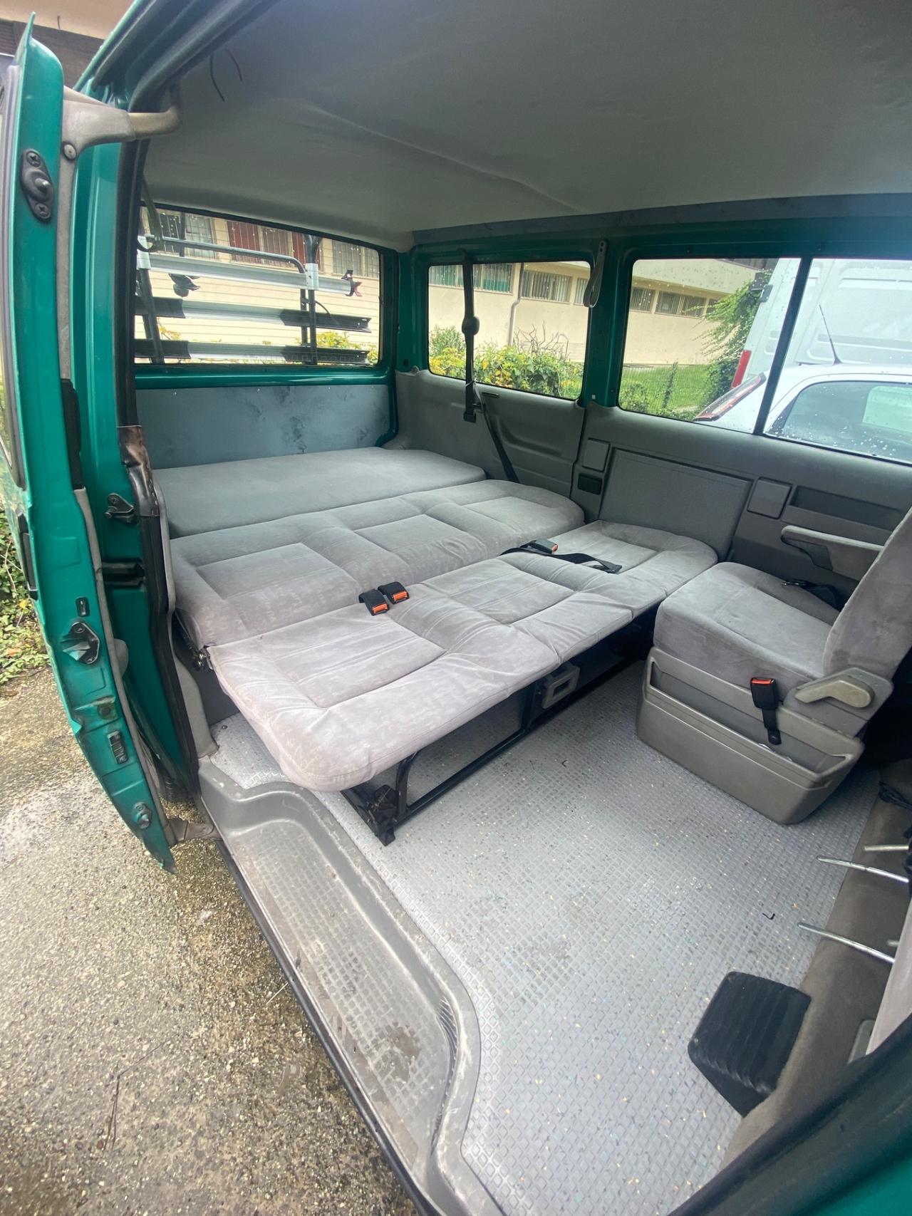 Volkswagen Transporter 2.5 multivan Caravelle
