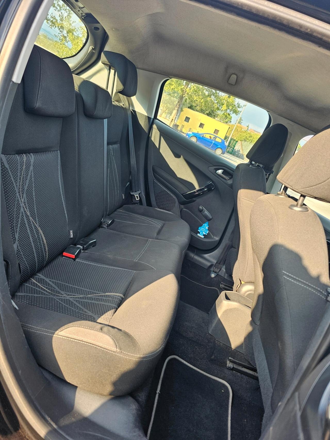 Peugeot 208 1.2 VTi 82 CV 5 porte
