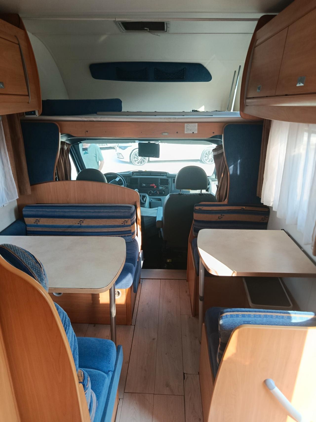Challenger Genius49 7 posti letto