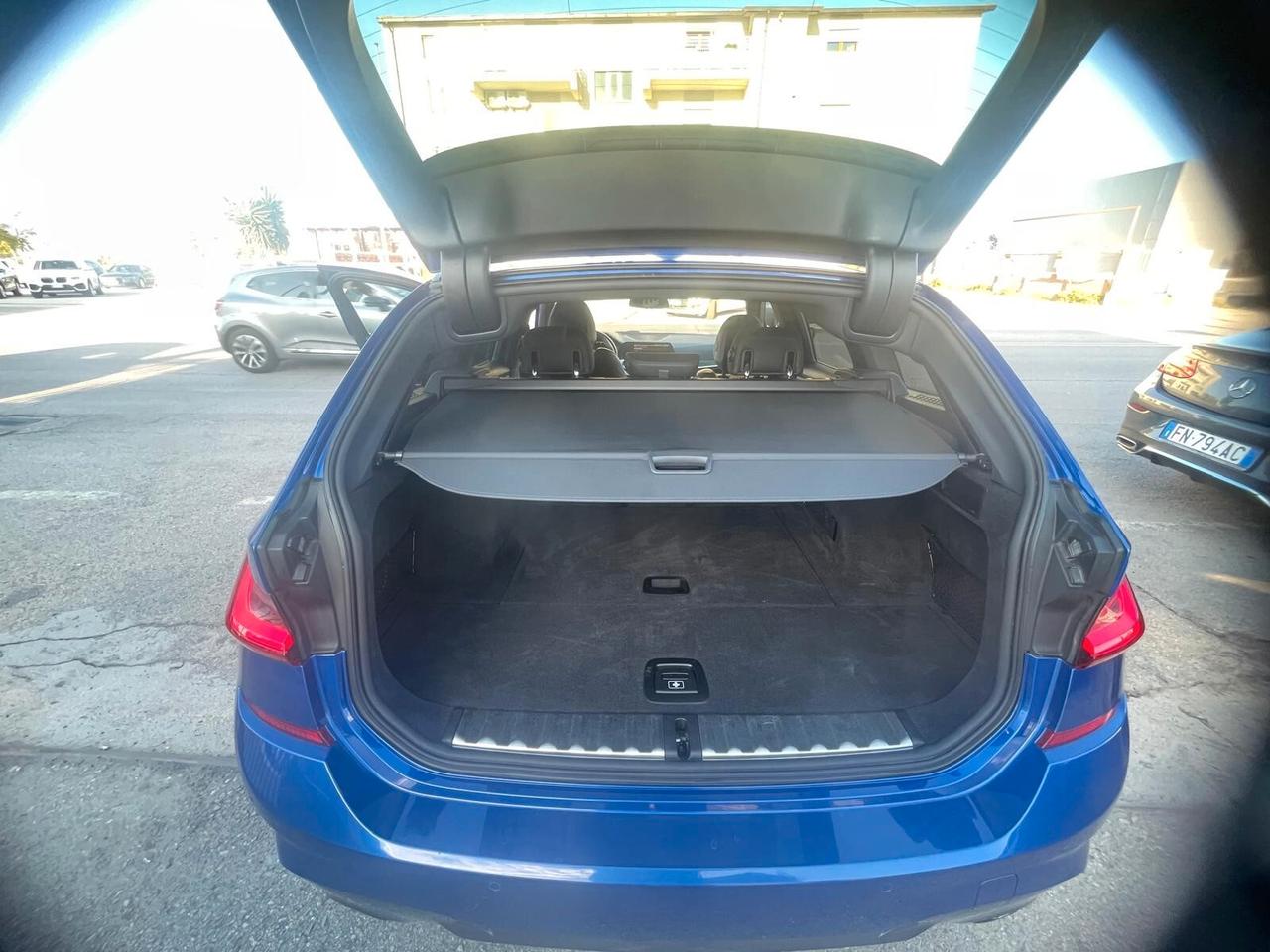 Bmw 320 320d xDrive Touring Msport