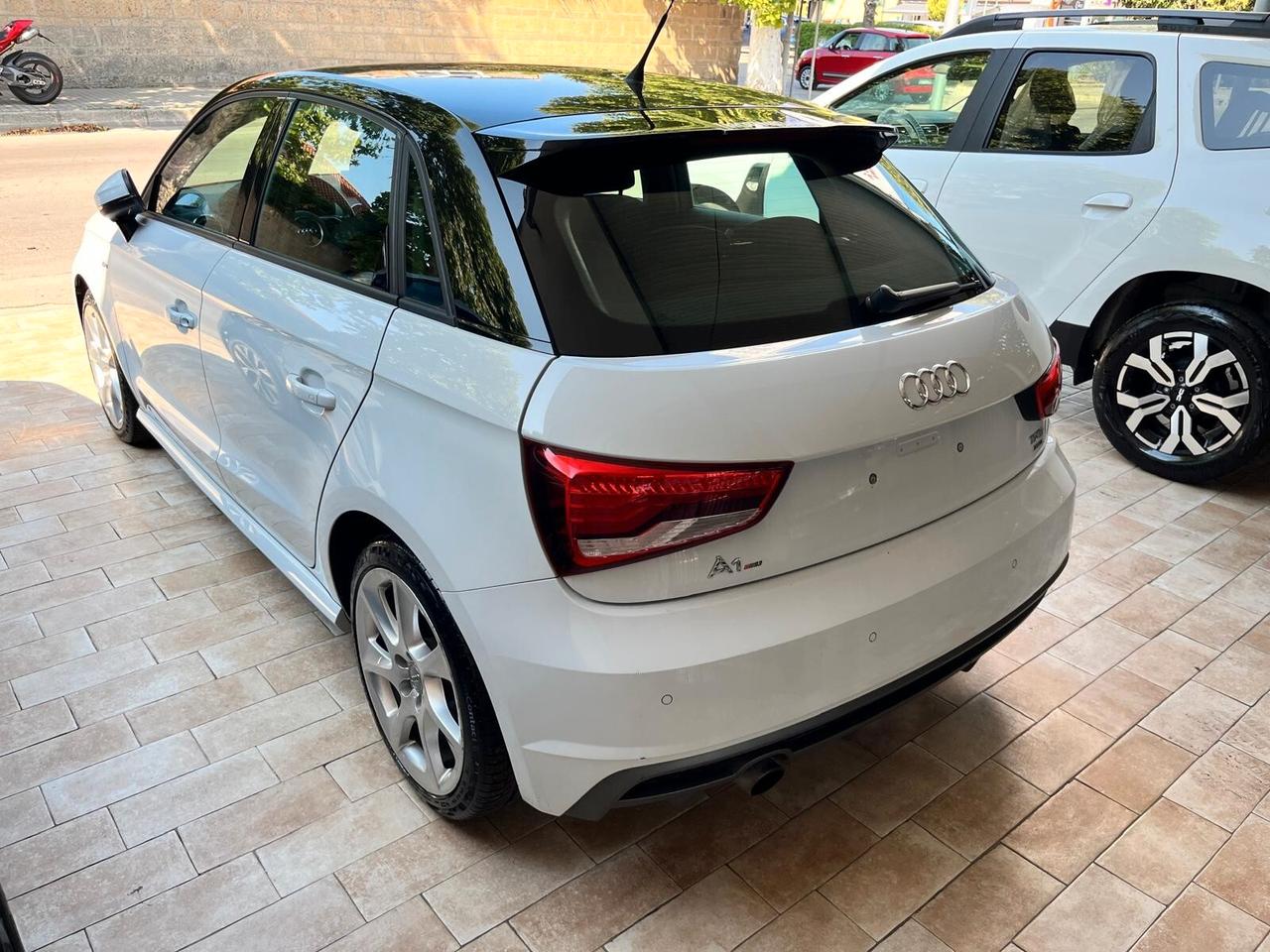 Audi A1 SPB 1.0 82CV TFSI Admired