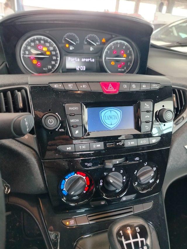 LANCIA Ypsilon 1.0 FireFly 5 porte S&S Hybrid Silver