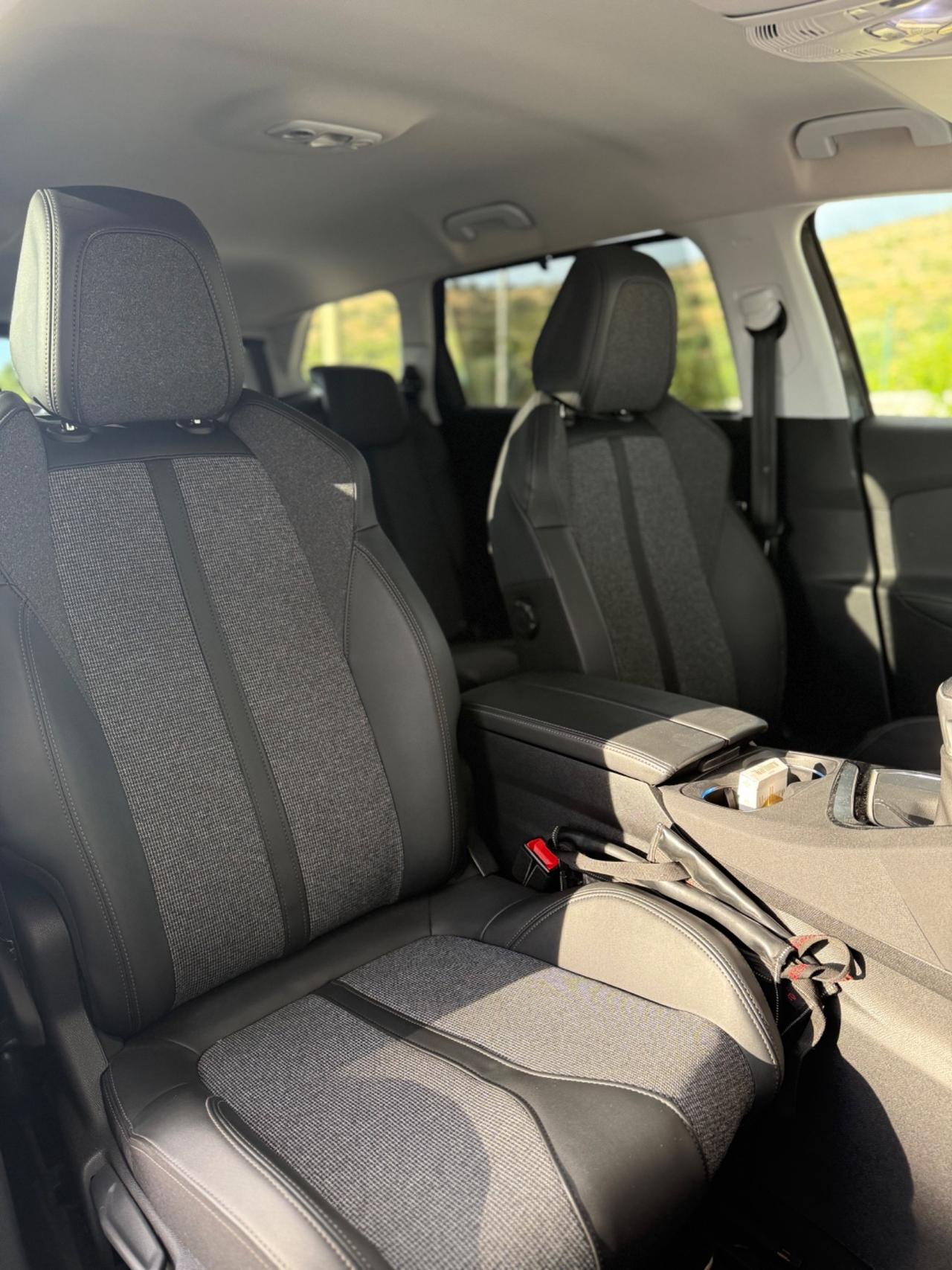 Peugeot 5008 BlueHDi 130 S&S Allure