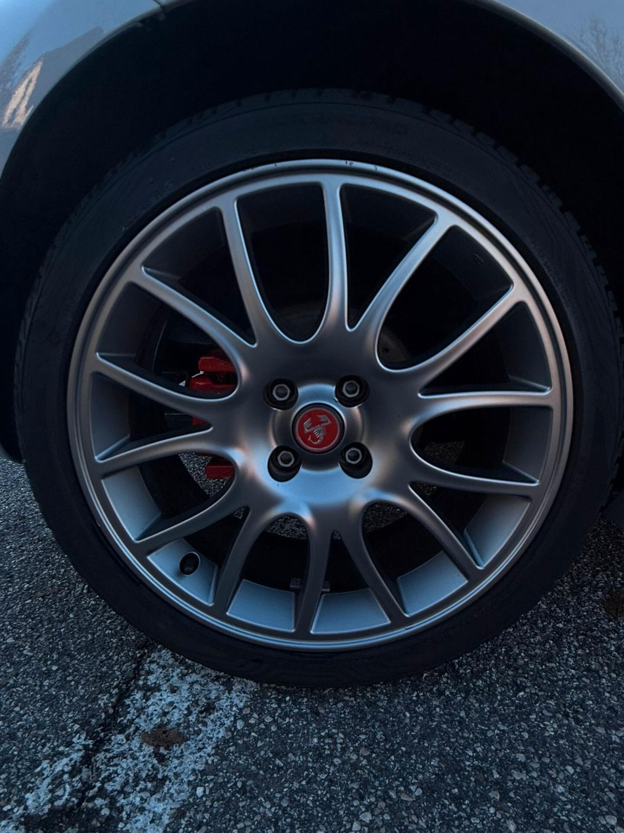 Abarth 595 1.4 Turbo T-Jet 180 CV Competizione