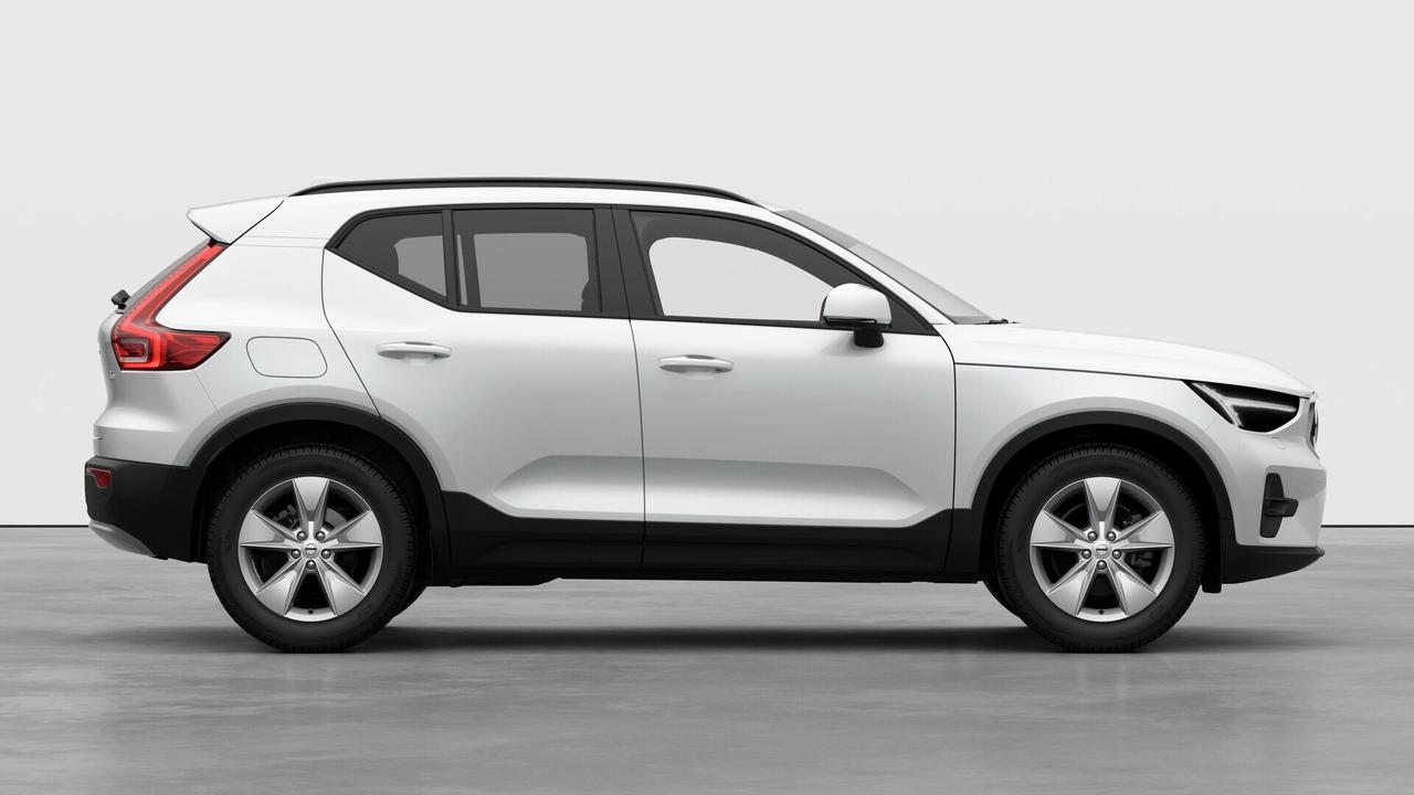 Volvo XC40 Mild Hybrid B3 163cv Crystal White