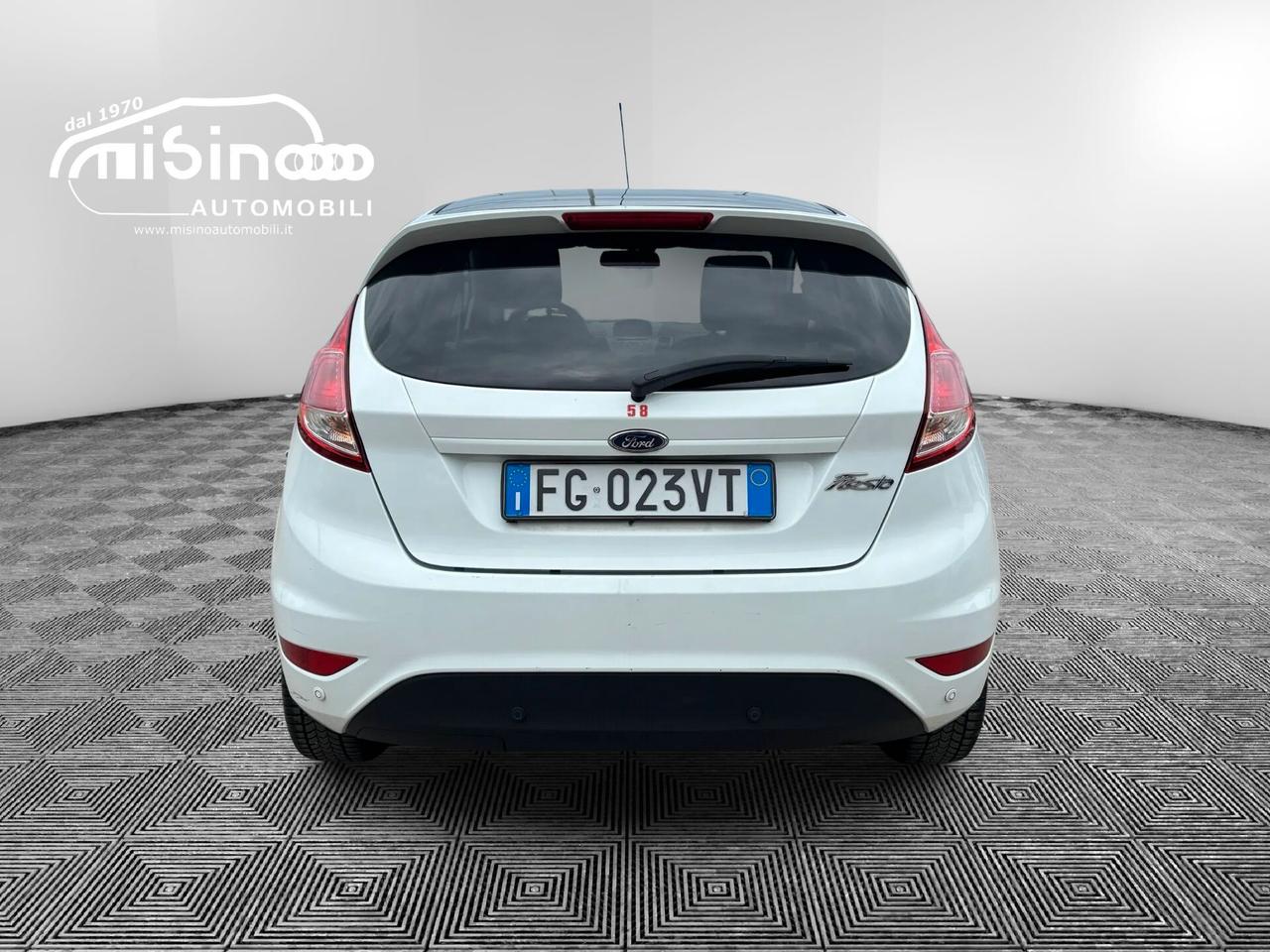 Ford Fiesta 1.5 TDCi 75CV 5 porte Black & White Edition