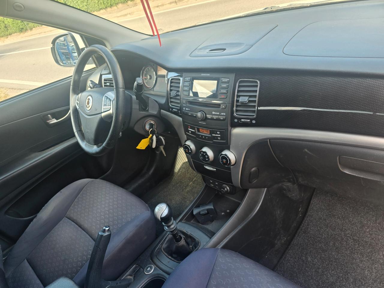 Ssangyong Korando 2.0 2WD MT GPL C