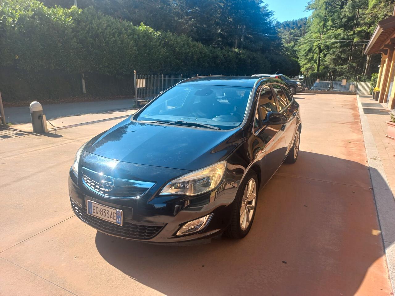 Opel Astra 1.4 Turbo 140CV Sports Tourer Cosmo