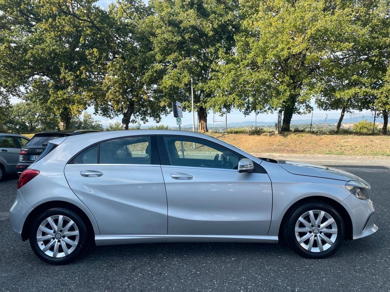 Mercedes-benz A 180 d Business