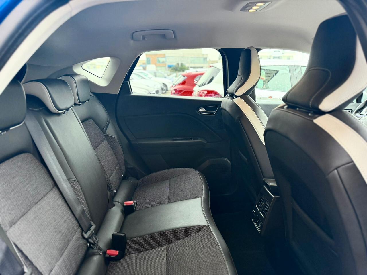 Renault Captur TCe 100 CV Intens