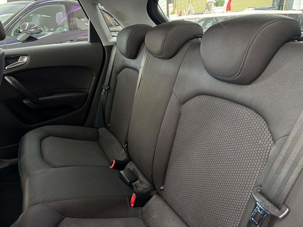 Audi A1 1.2 TFSI Admired Full Optional