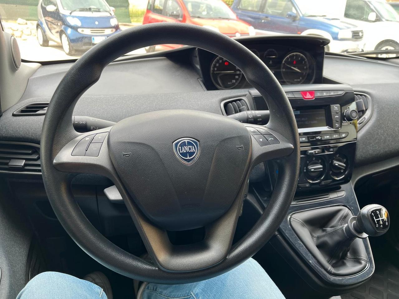 Lancia Ypsilon 1.2 69 CV 5 porte GPL Ecochic Elefantino Blu