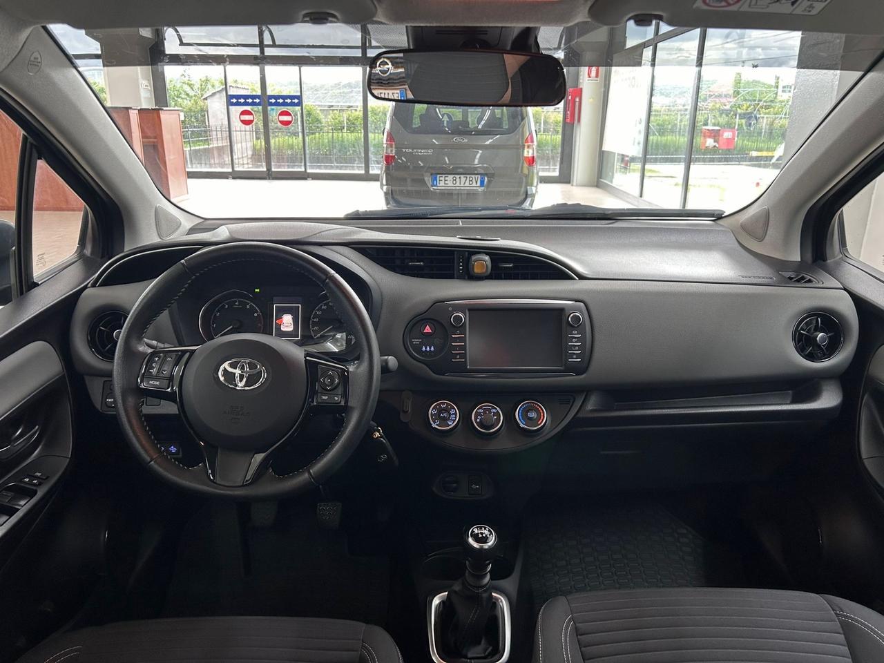 Toyota Yaris 1.5 5 porte Active