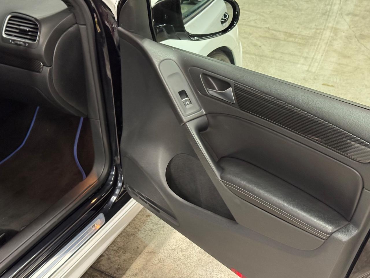 Volkswagen Golf 2.0 TSI 4mot. 5p. R