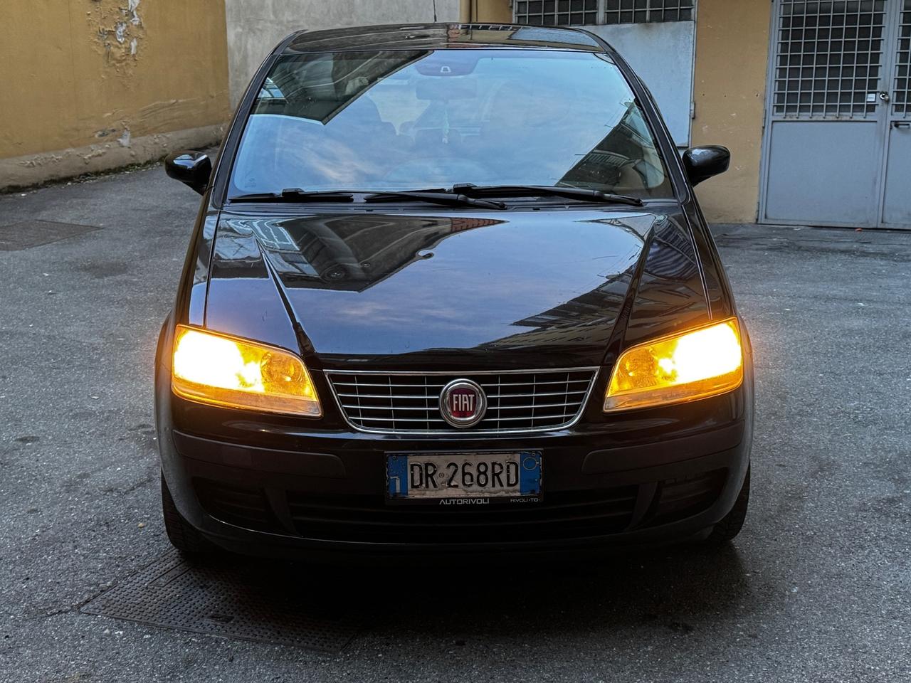 Fiat Idea 1.2 16V BlackLabel