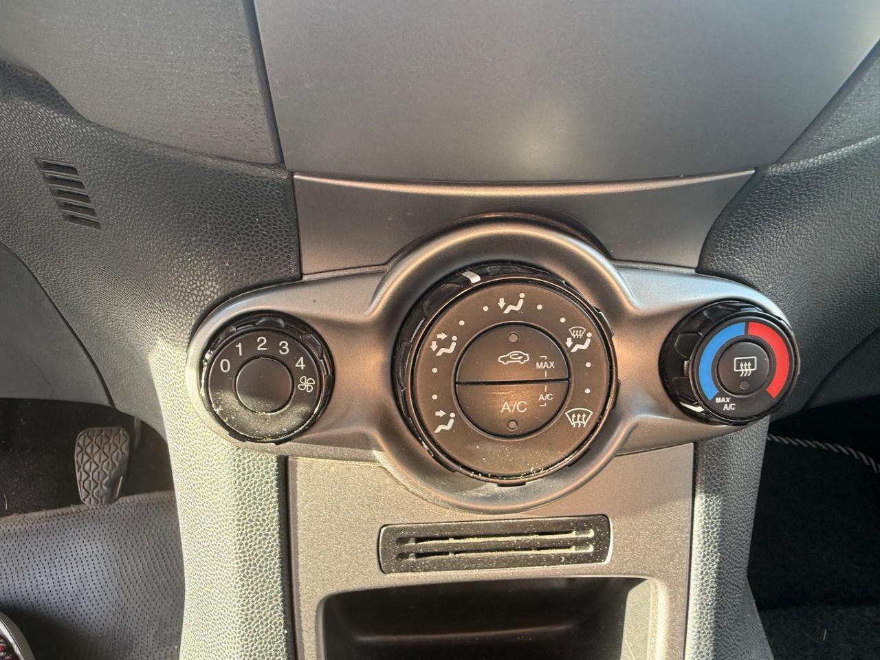 Ford Fiesta Fiesta+ 1.4 TDCi 70CV 5 porte 2011