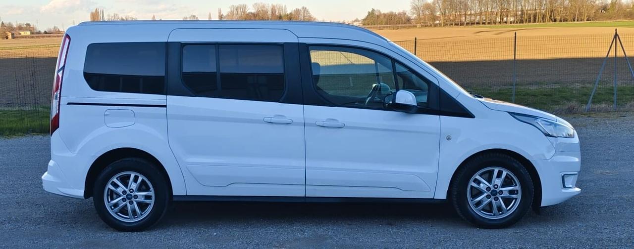 Ford Tourneo Connect Connect7 1.5 TDCi 120 CV Titanium