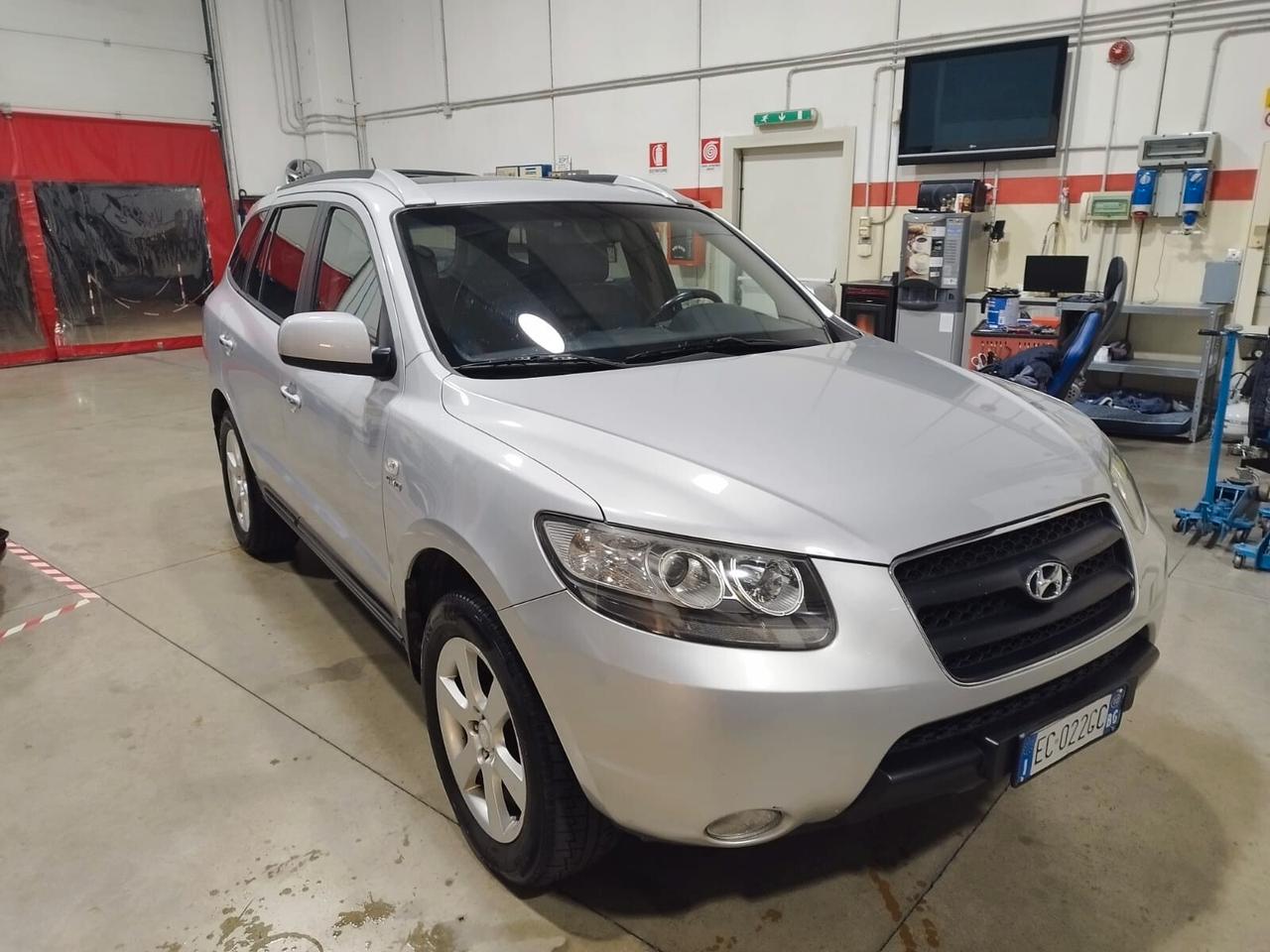 Hyundai Santa Fe Santa Fe 2.2 CRDi VGT aut.Dyn. Top 5p.ti