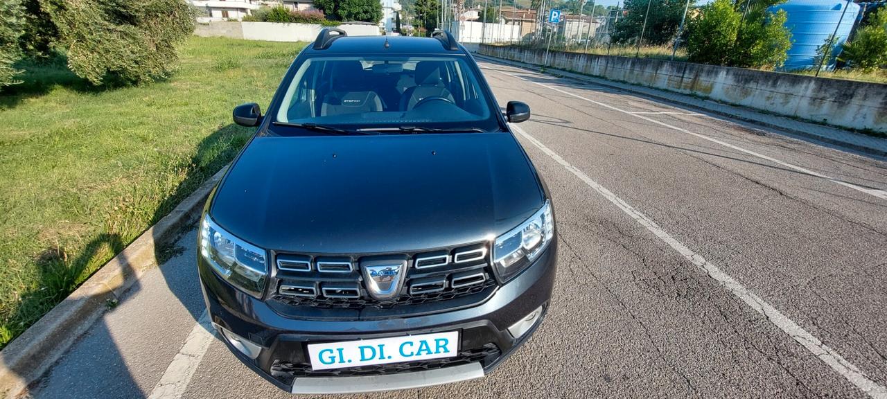 SANDERO STEPWAY 900 TURBO GPL DI SERIE SeS SS WOW 90 CV NAVI RETROCAMERA STRAFULL OPTIONAL