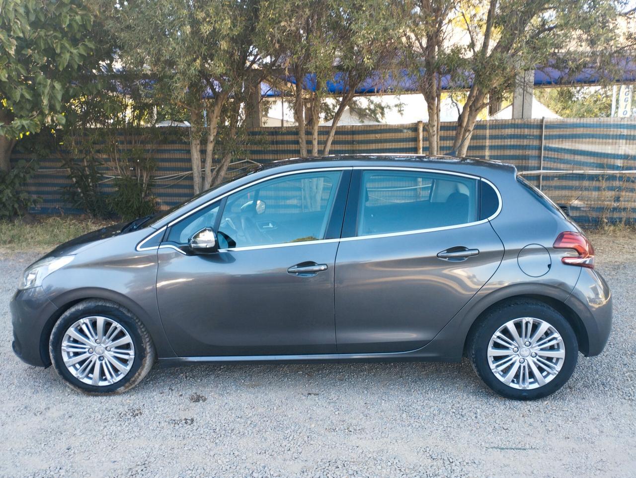 Peugeot 208 BlueHDi 100 S&S 5 porte GT Line