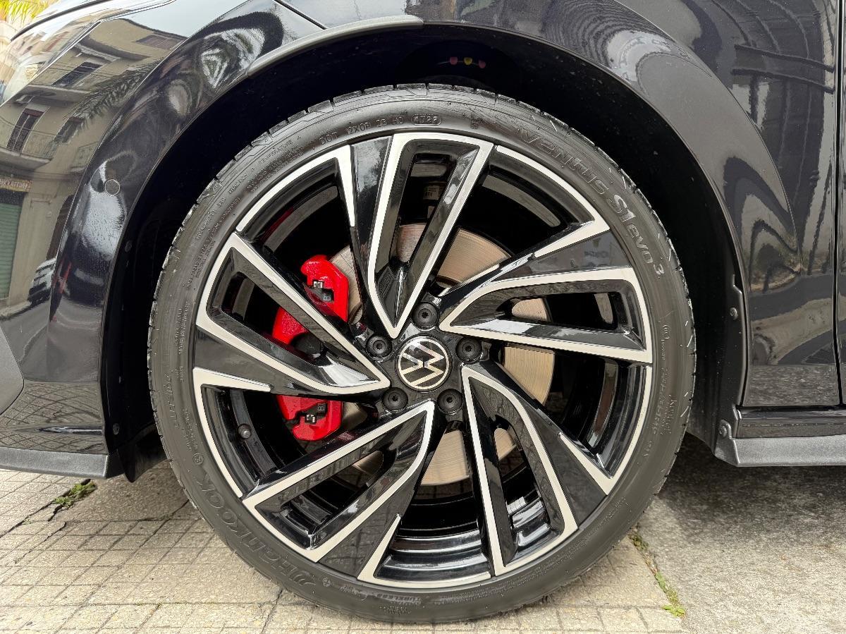 Volkswagen Golf 8 GTI 2.0 TSI 245 CV