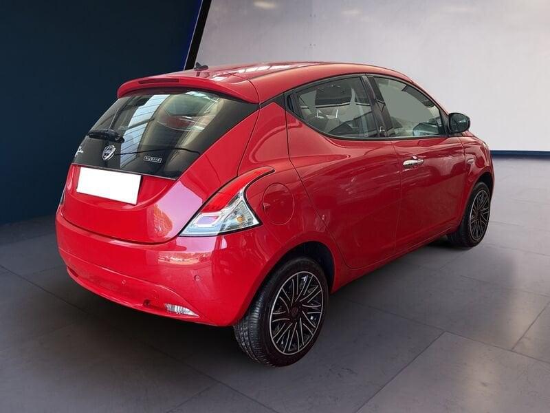 Lancia Ypsilon III 2015 1.0 hybrid Gold s&s 70cv