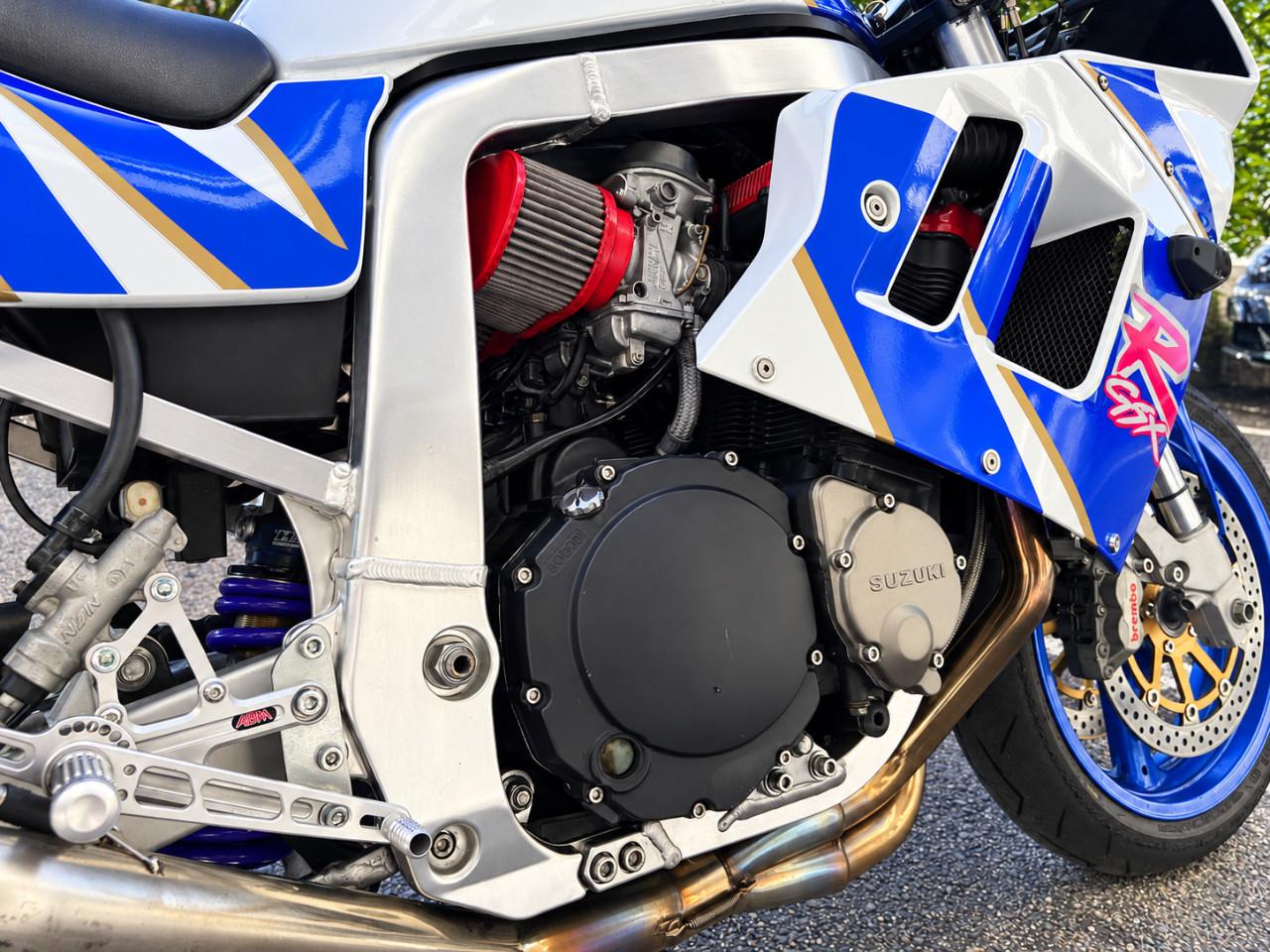 Suzuki GSX-R 1100 R