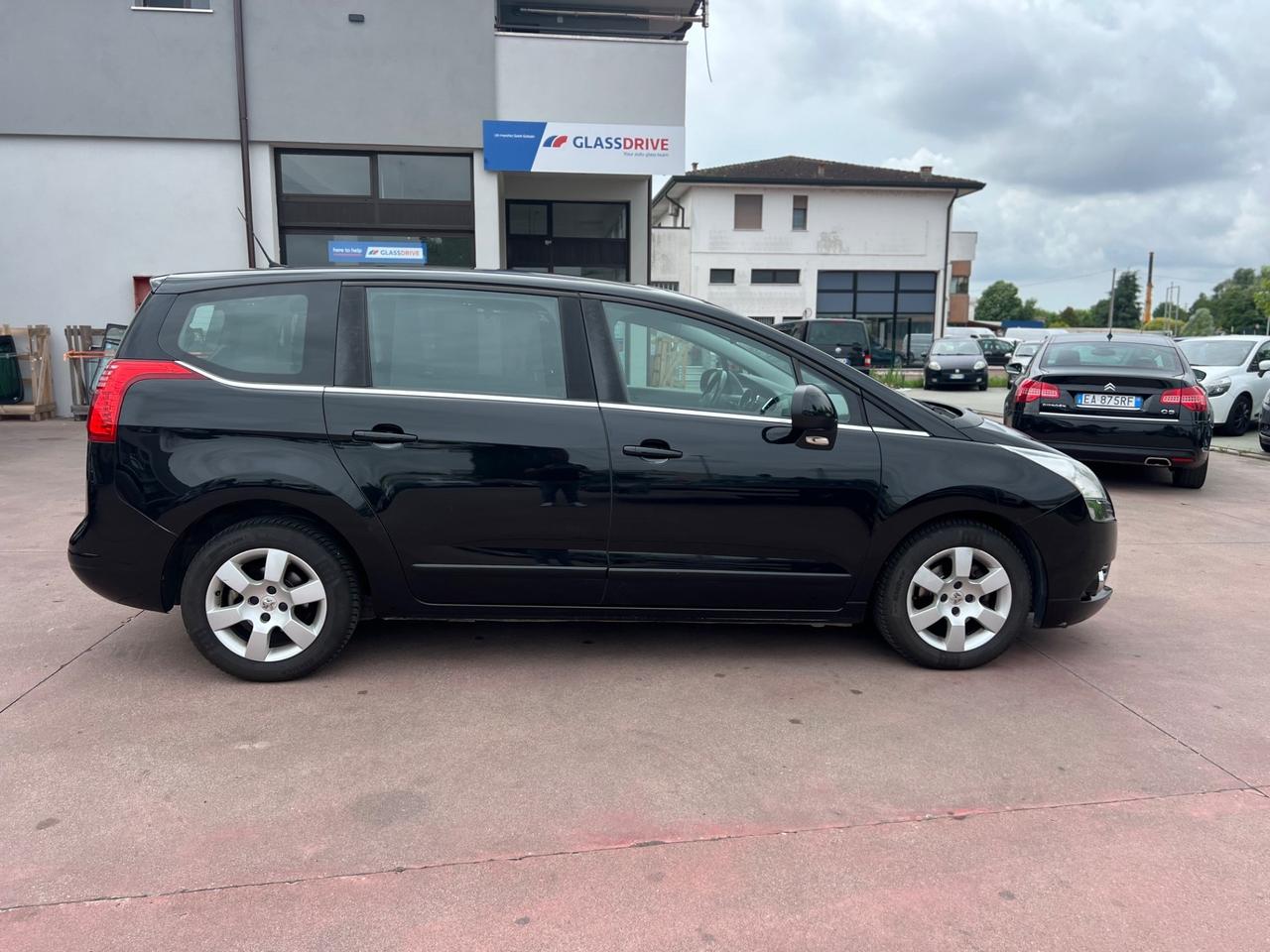 Peugeot 5008 1.6 HDi 112CV Business