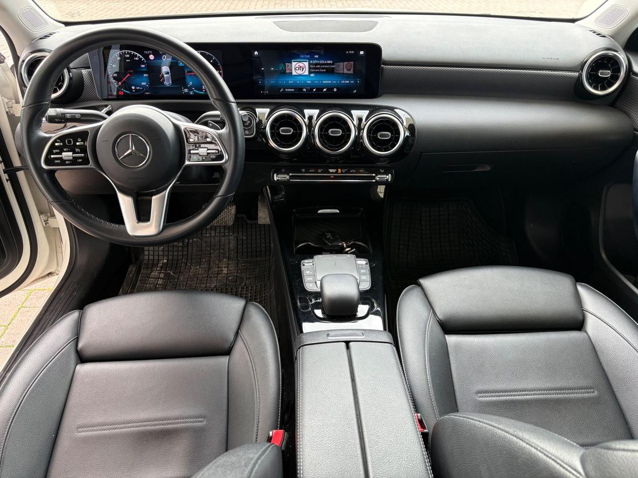 Mercedes-Benz A 180 Business Plus A 180 D #9757