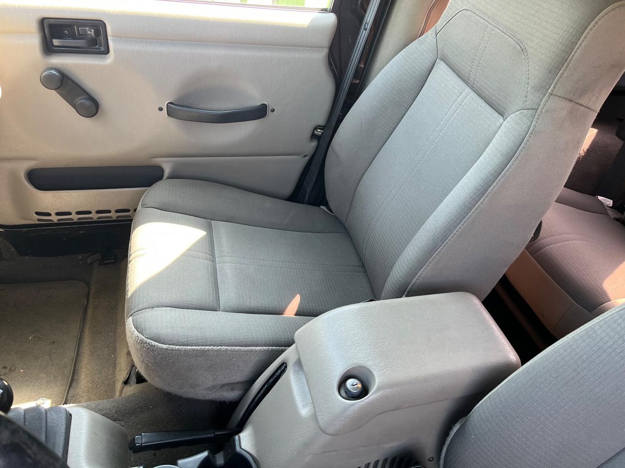 Jeep Wrangler 4.0 cat Sport