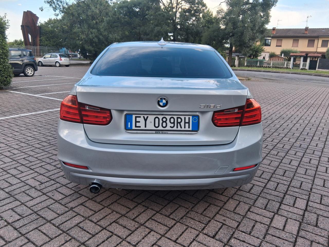 Bmw 318d Msport . CELL 320 147 1147..WUATSAPP 3276540940