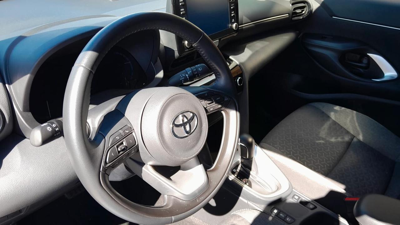 Toyota Yaris Cross 1.5 Hybrid 5p. E-CVT Business
