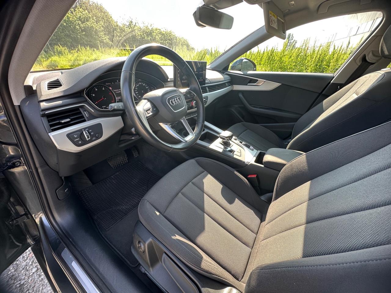 Audi A4 Avant 40 TDI quattro S tronic Business Advanced