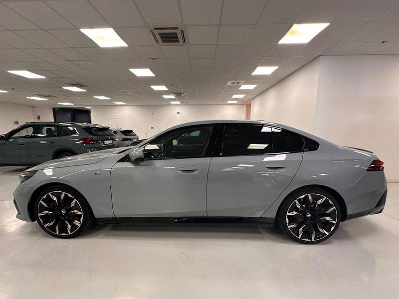 BMW Serie 5 G60 Berlina 520d 48V xdrive MSport Pro auto