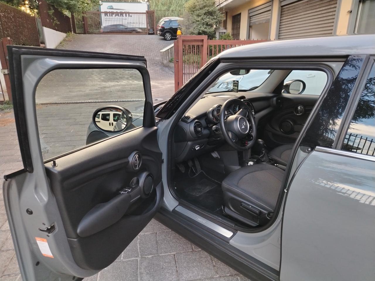 Mini 1.5 Cooper D Hype 5