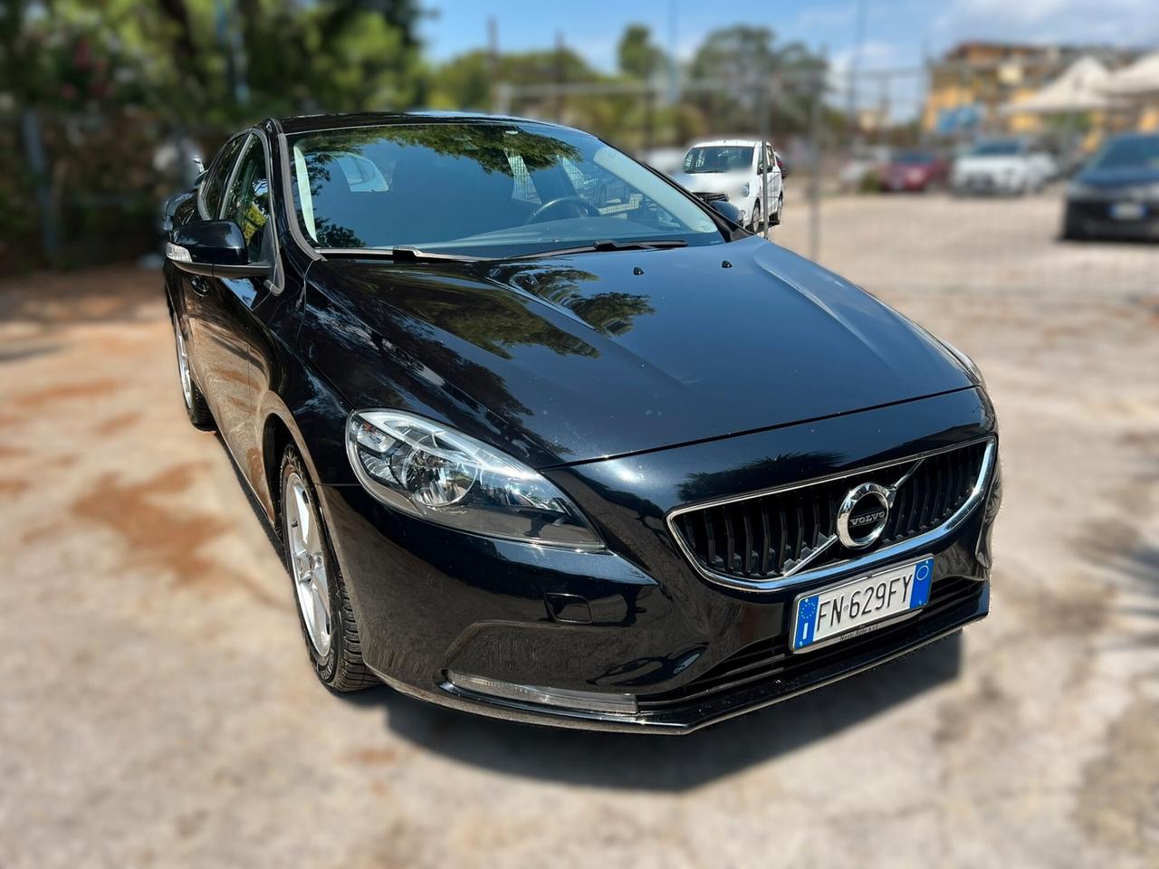 VOLVO V40 2.0 d2 Kinetic my18 - 2018