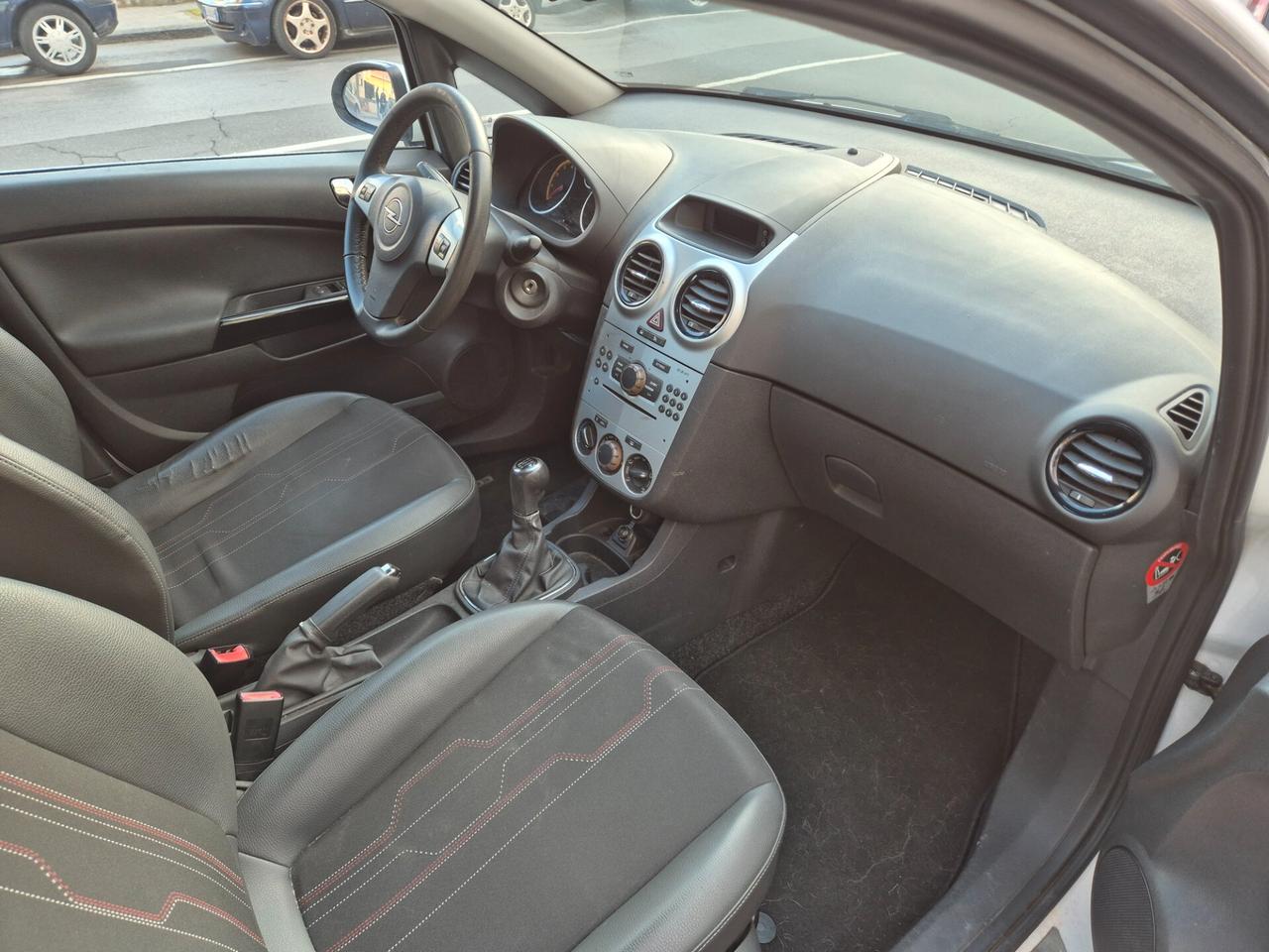 Opel Corsa 1.2 5 porte Sport