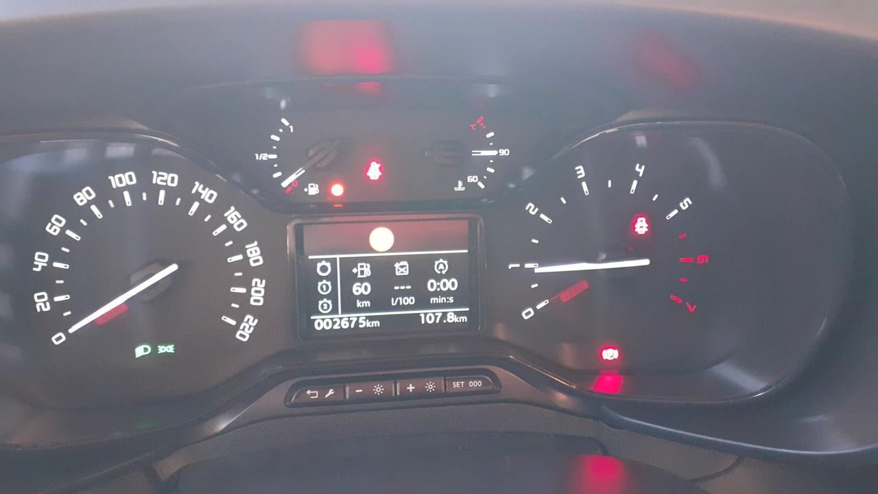 Berlingo benzina trasporto disabili pedana €6